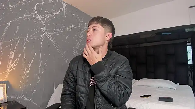 marcuscollins1  online show from 10/21/25, 12:37