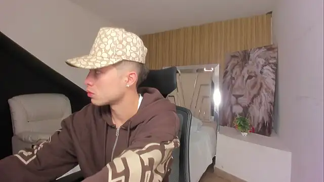 marcuscollins1  online show from 04/20/26, 01:24