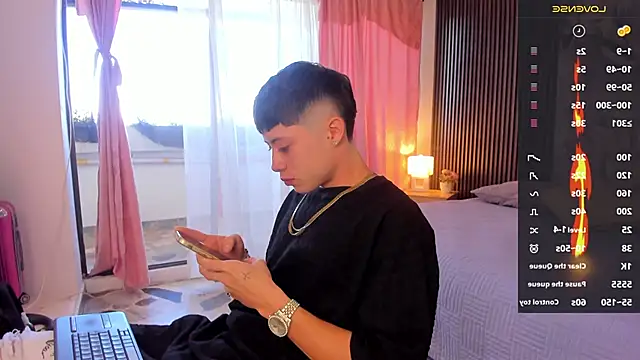 marcuscollins1  online show from 04/02/26, 01:29