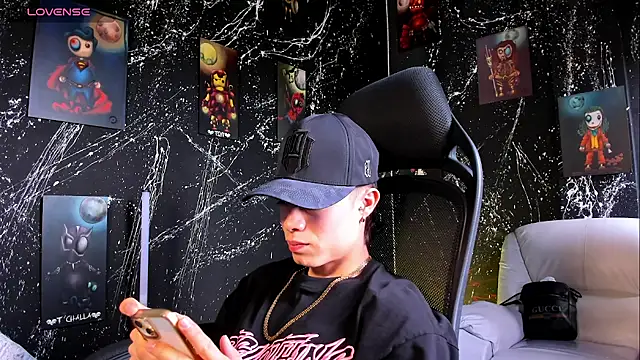 marcuscollins1  online show from 03/01/25, 02:23