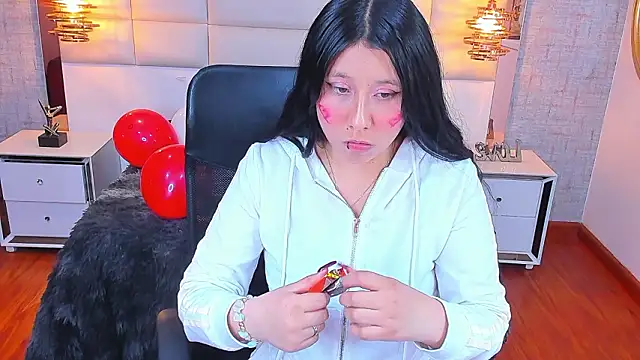 Nohemi louse online show from 02/14/26, 07:14