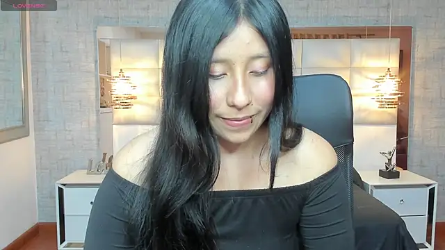 Nohemi louse online show from 09/13/25, 07:03