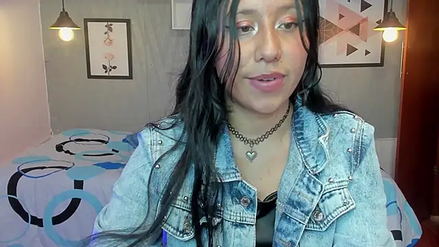Nohemi louse online show from 02/22/25, 07:47