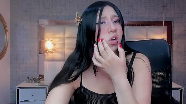 Nohemi louse online show from 11/26/25, 07:25