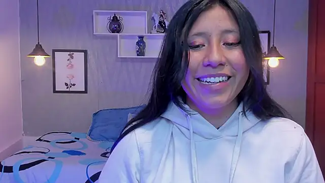 Nohemi louse online show from 02/25/25, 07:49