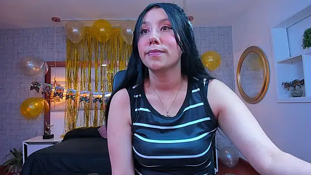 Snapshot of Nohemi_louse chatting on 04/30/26, 06:59 Nohemi louse online show from 04/30/26, 06:59