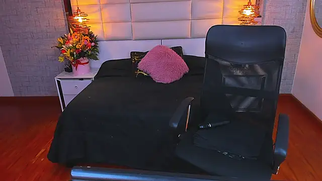 Nohemi louse online show from 03/19/26, 06:41