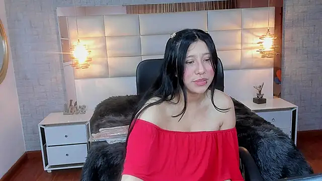 Nohemi louse online show from 12/05/25, 07:12