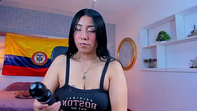 Snapshot of Nohemi_louse chatting on 06/25/26, 07:30 Nohemi louse online show from 06/25/26, 07:30