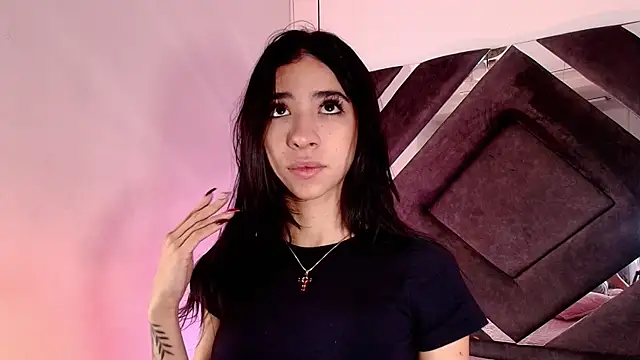 Snapshot of sara_lopee1 chatting on 10/12/25, 11:55 sara lopee1 online show from 10/12/25, 11:55