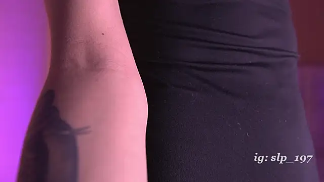 Snapshot of sara_lopee1 chatting on 02/18/26, 12:01 sara lopee1 online show from 02/18/26, 12:01