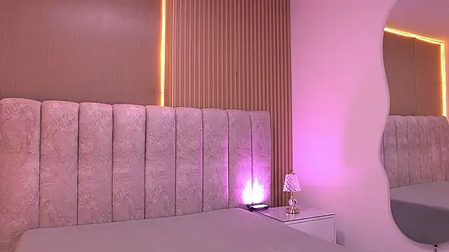 Snapshot of sara_lopee1 chatting on 02/14/26, 12:05 sara lopee1 online show from 02/14/26, 12:05