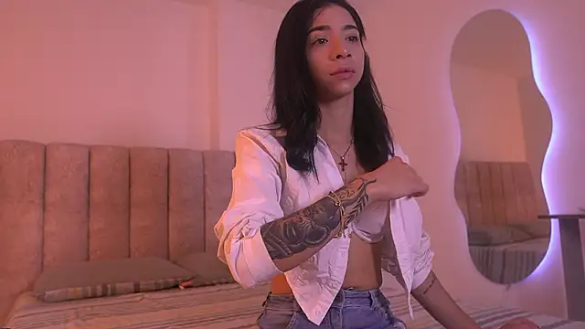 Snapshot of sara_lopee1 chatting on 01/17/26, 11:58 sara lopee1 online show from 01/17/26, 11:58