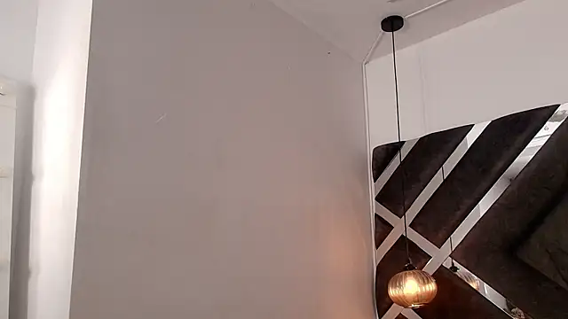 Snapshot of sara_lopee1 chatting on 10/23/25, 11:53 sara lopee1 online show from 10/23/25, 11:53