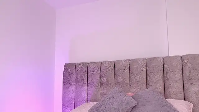 Snapshot of sara_lopee1 chatting on 11/04/25, 12:09 sara lopee1 online show from 11/04/25, 12:09