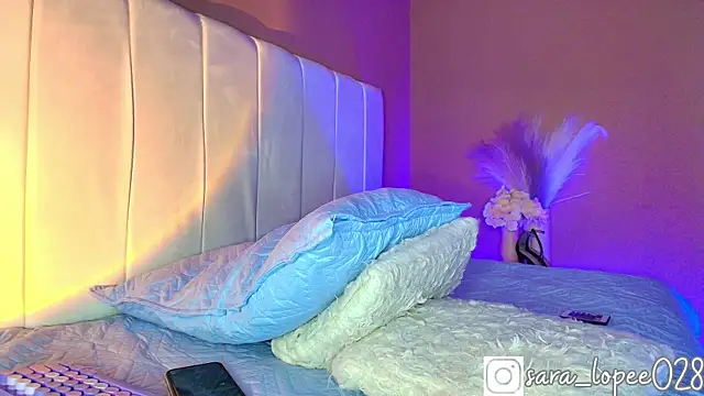 Snapshot of sara_lopee1 chatting on 03/18/25, 10:28 sara lopee1 online show from 03/18/25, 10:28