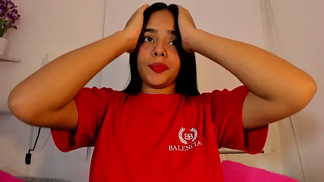 Roxy Stonee online show from 12/04/25, 07:24