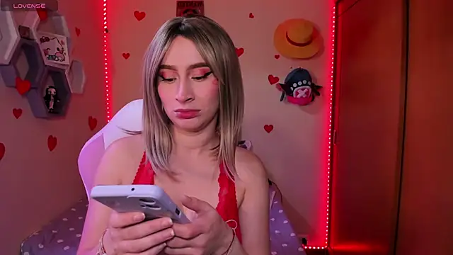 Snapshot of chloe_rockss_ chatting on 02/14/25, 06:51 chloe rockss online show from 02/14/25, 06:51
