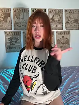 chloe rockss  online show from 11/06/25, 10:14