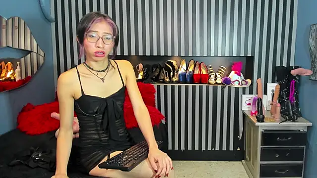 Snapshot of Mara_Gonzalez chatting on 05/19/26, 11:50 Mara Gonzalez online show from 05/19/26, 11:50