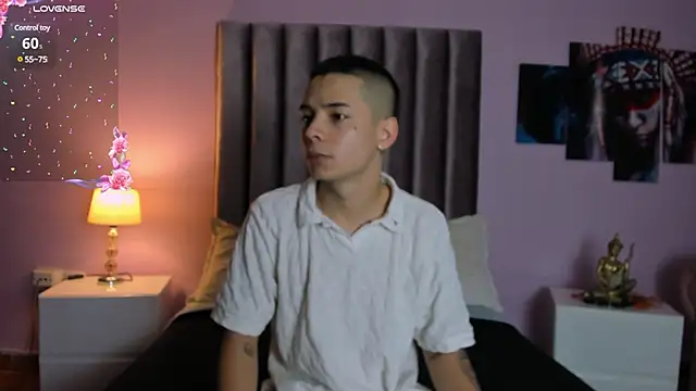Snapshot of Adam_Thomass_1 chatting on 02/11/25, 02:24 Adam Thomass 1 online show from 02/11/25, 02:24