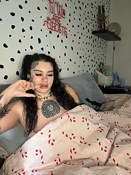 tempzzz12 online show from 11/22/25, 11:09