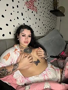 tempzzz12 online show from 11/27/25, 08:48