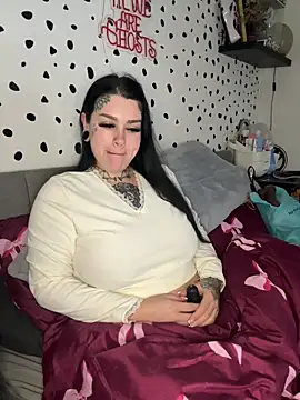 tempzzz12 online show from 04/15/26, 07:47