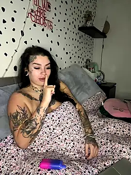 tempzzz12 online show from 10/07/25, 07:42