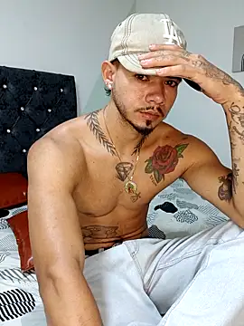 Niick01  online show from 10/29/25, 03:38