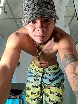 Niick01  online show from 11/16/25, 04:12