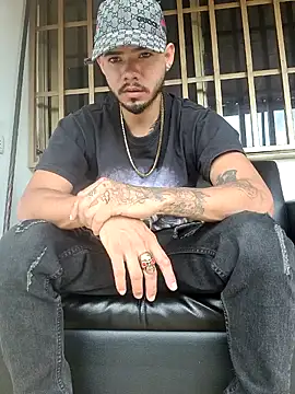 Niick01  online show from 10/22/25, 06:18