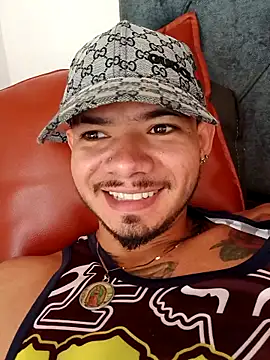 Niick01  online show from 11/05/25, 03:59