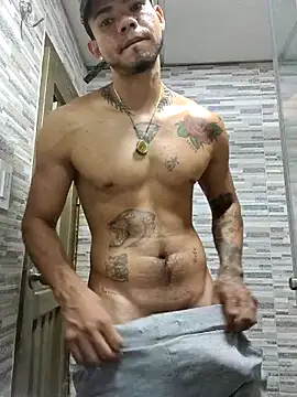 Niick01  online show from 12/18/25, 06:34