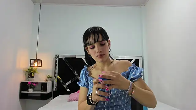 Snapshot of Annyrosee chatting on 03/13/25, 08:00 Annyrosee online show from 03/13/25, 08:00