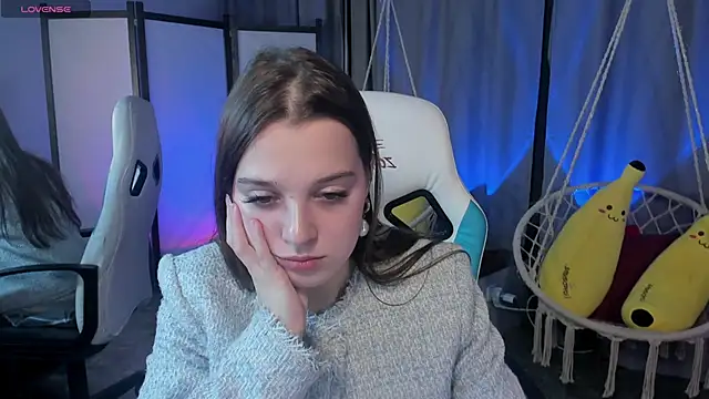 kaisajenner online show from 11/28/25, 09:15