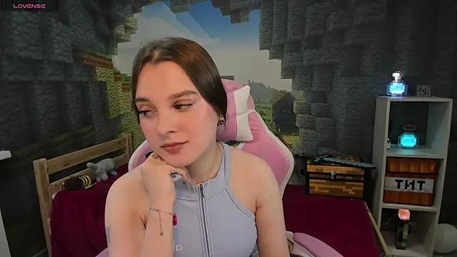 kaisajenner online show from 04/09/26, 11:05