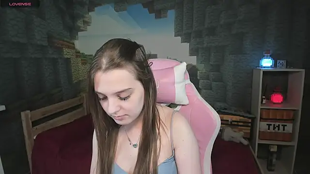 kaisajenner online show from 04/15/26, 07:58