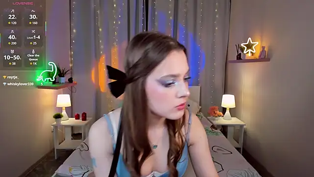 kaisajenner online show from 12/13/25, 08:04