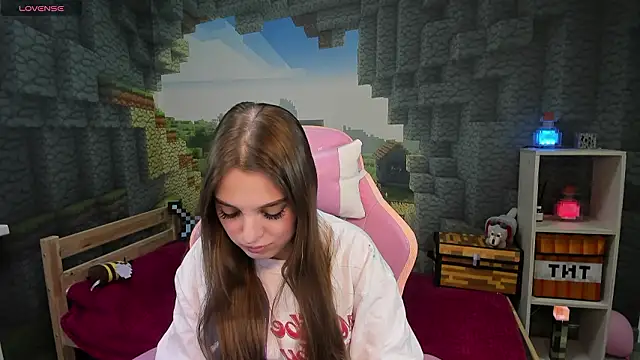 kaisajenner online show from 03/30/26, 08:54
