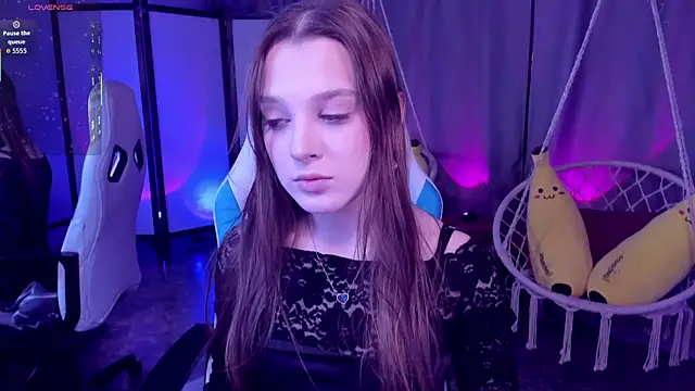 kaisajenner online show from 11/18/25, 05:16