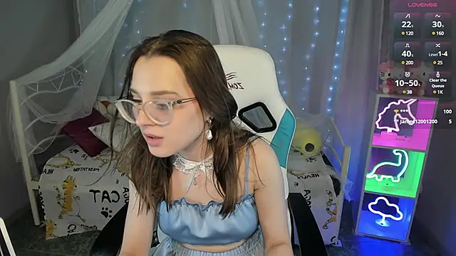 Snapshot of kaisajenner chatting on 02/07/25, 03:52 kaisajenner online show from 02/07/25, 03:52