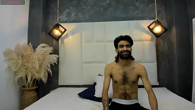 Arah issaa online show from 11/19/25, 10:21