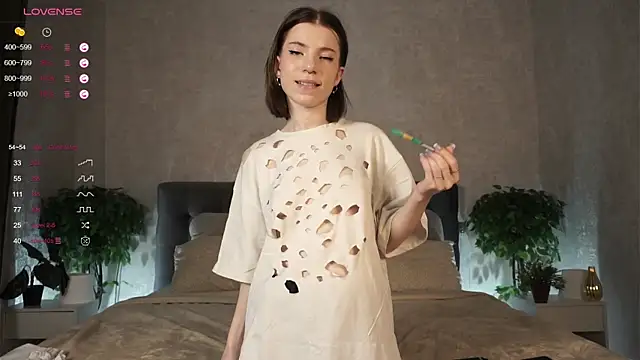 FeliceDendy online show from 02/18/25, 01:44