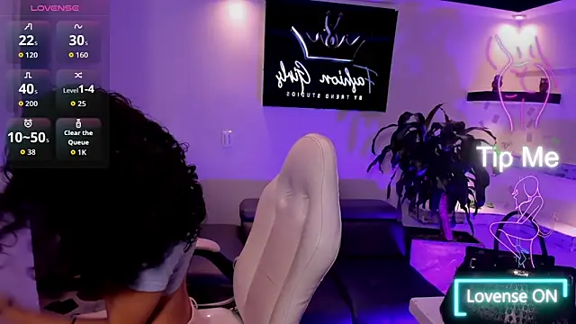 allicemackenzie online show from 10/11/25, 06:58