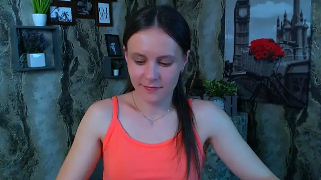 Snapshot of ValeriaHeart_ chatting on 02/14/26, 02:39 ValeriaHeart online show from 02/14/26, 02:39