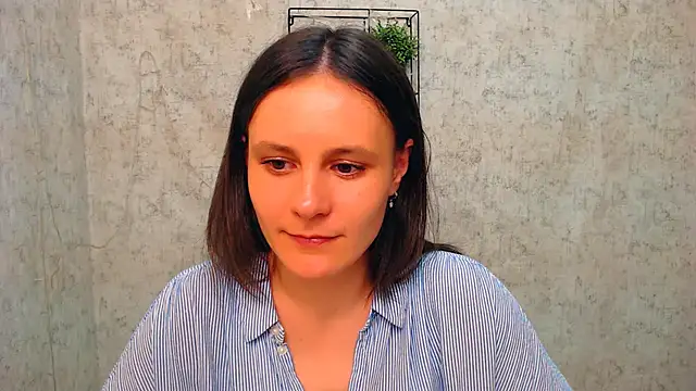 ValeriaHeart  online show from 02/21/25, 03:43