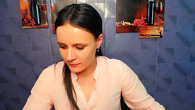 ValeriaHeart  online show from 02/19/25, 02:44