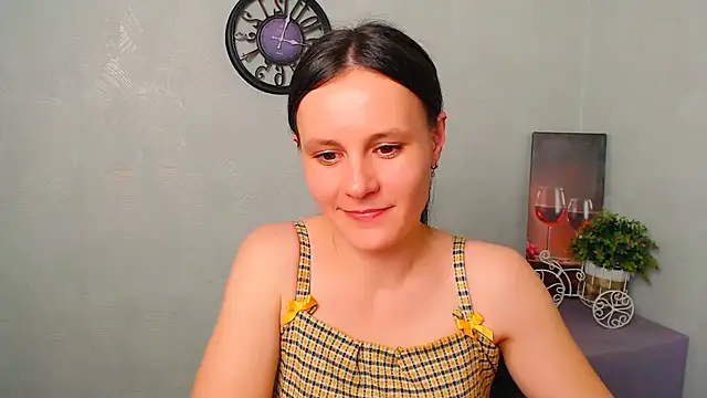 ValeriaHeart  online show from 02/18/25, 05:20