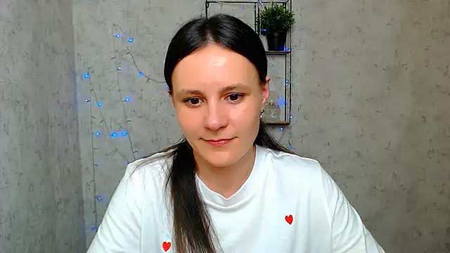 ValeriaHeart  online show from 03/13/25, 01:29